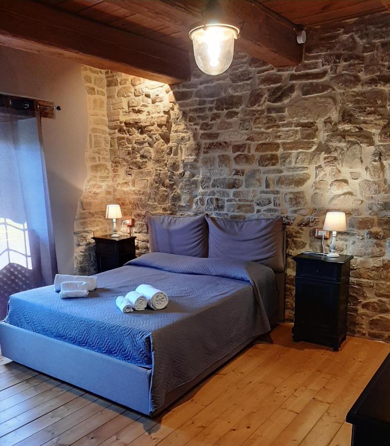 Tenuta Di Forte Sorgnano Gualdo Cattaneo Eksteriør bilde